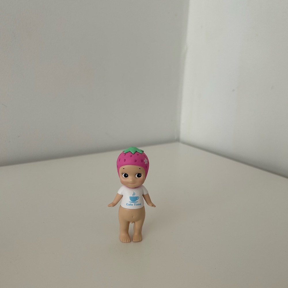 COPY - Sonny angel Seoul strawberry cafe time